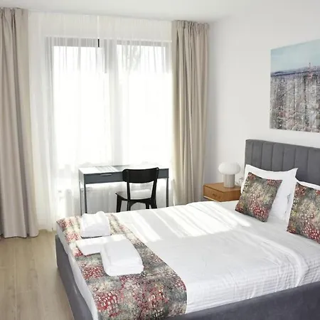 Apartment Tokiyo: A Lovely Center 2 Bedrooms With Private Parking *